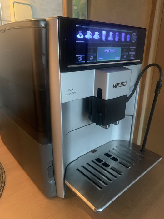 кафе машина siemens EQ6. s300