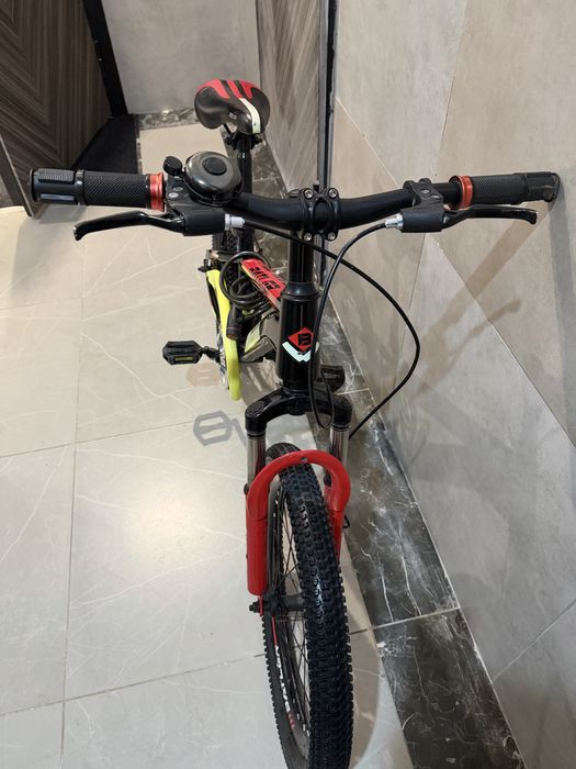 Велосипед в хорошем состояние