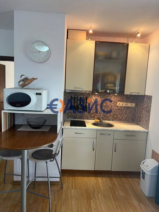 Продава се Двустаен апартамент в Свети Влас - 98 кв.м за 1194 €/кв.м - Снимка #2