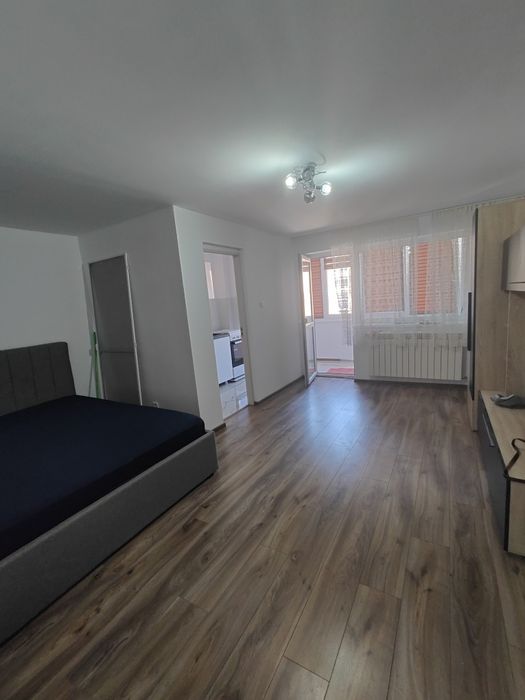 Închiriez garsonieră confort unu