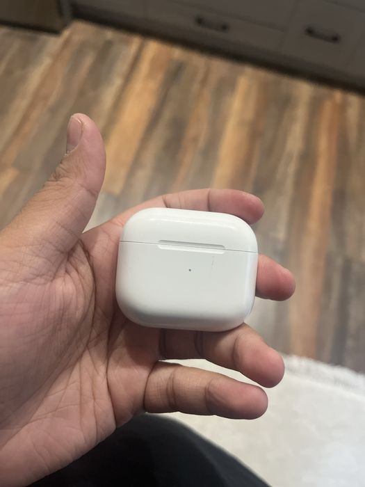 Продам наушники Air Pods 3