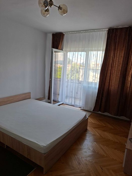 Garsonieră de închiriat