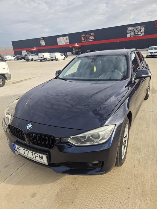 BMW Seria 3 320d xDrive F30