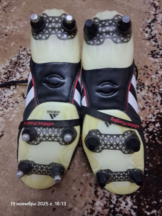 Бутонки Adidas R 15 номер 43 1/3 ( 27,5 см)