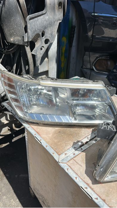 Фары на Dodge Journey