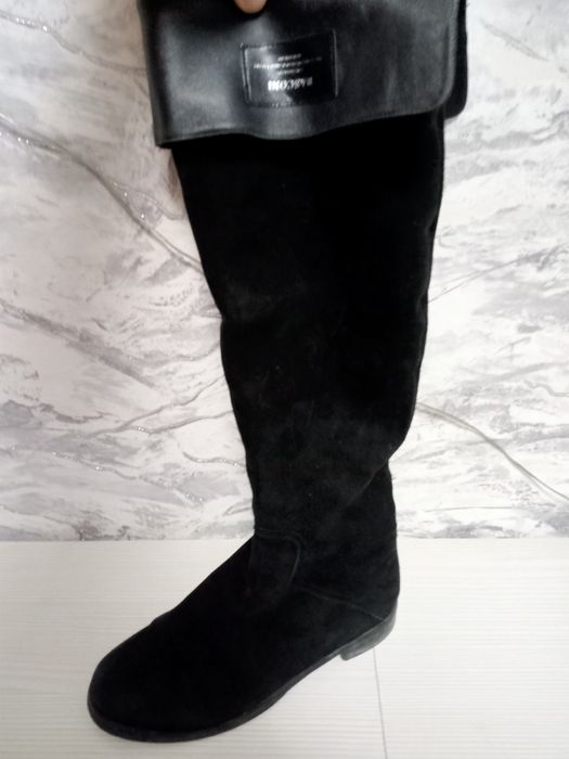 Продам женские сапоги