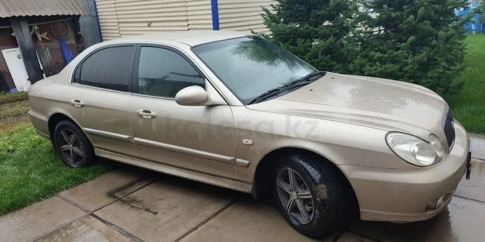 Продам машину Hyundai Sonata