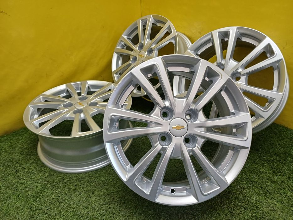 Диски R15 4x100 на Chevrolet Cobalt и другие.