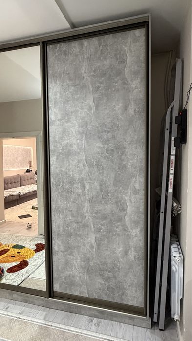 Большой шкаф с прихожкой