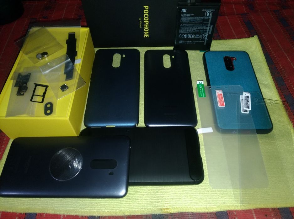 De vânzare Pocophone F1