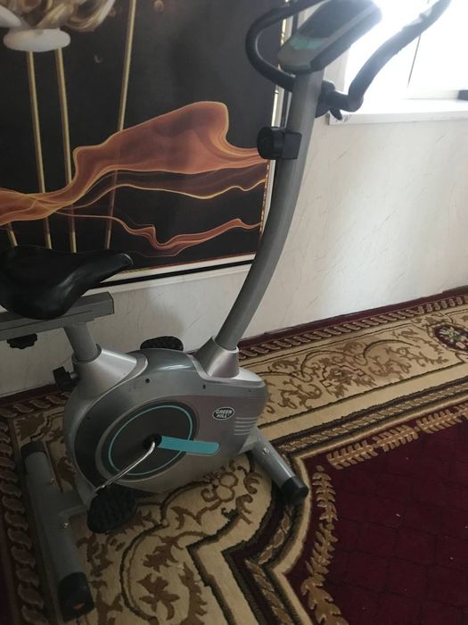 Продается тренажёр велосипед хорошим состаяние