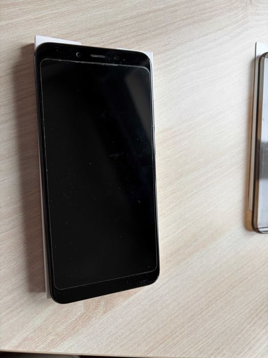 Продавам Xiaomi Mi A2 за ремонт или за части