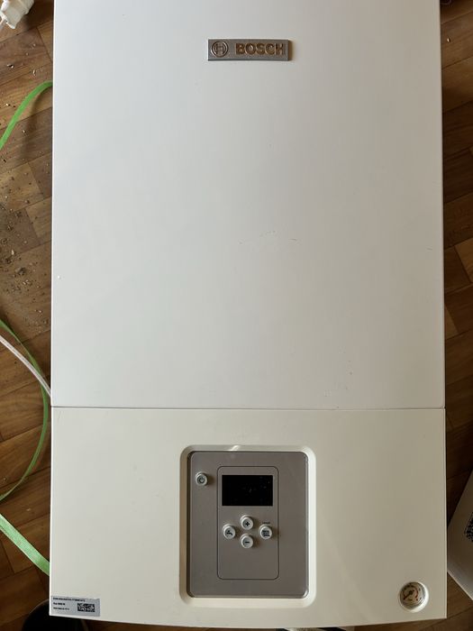Котел Bosch газ 6000 ,240кв
