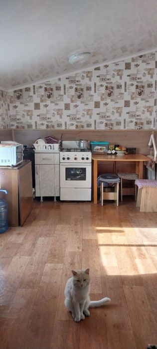 Продам дом с центральным отоплением.