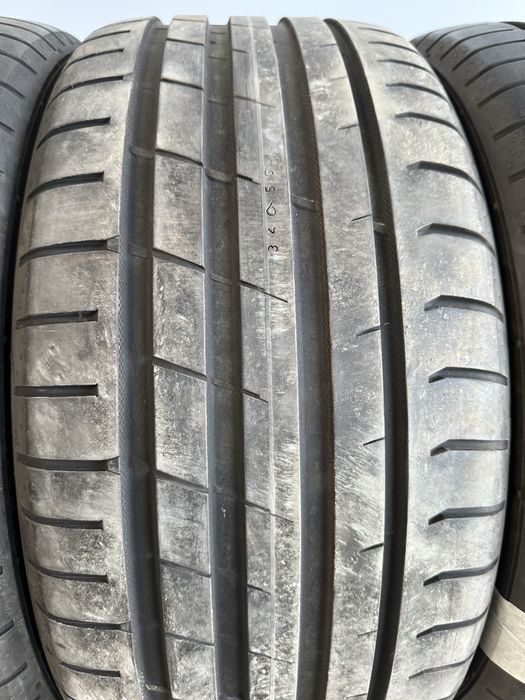 Set anvelope 245/35 R19 Nokian Tyres vară