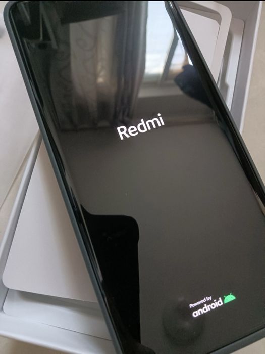 продается redmi note 13  8/128 черный