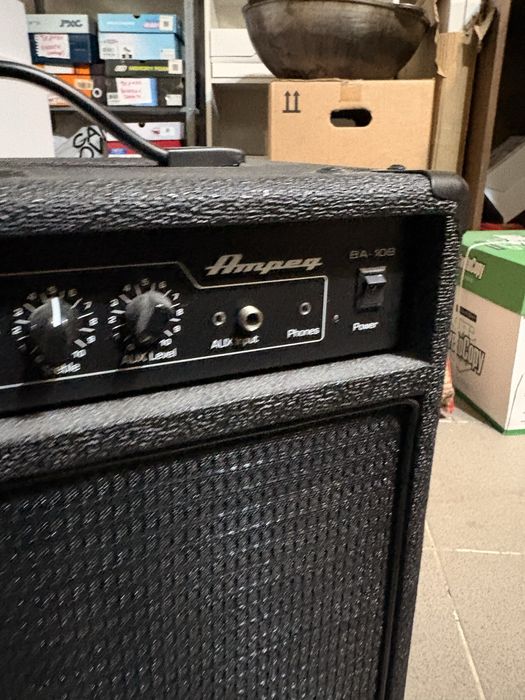 Продам басовый комбоусилитель Ampeg