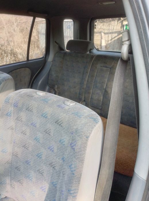 Продам машину Toyota Raum