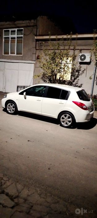Срочно продайотся Nissan tiida 1.6 2008