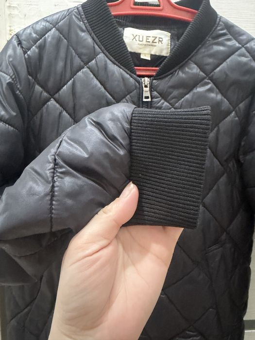 Бомбер куртка осенне-весеняя