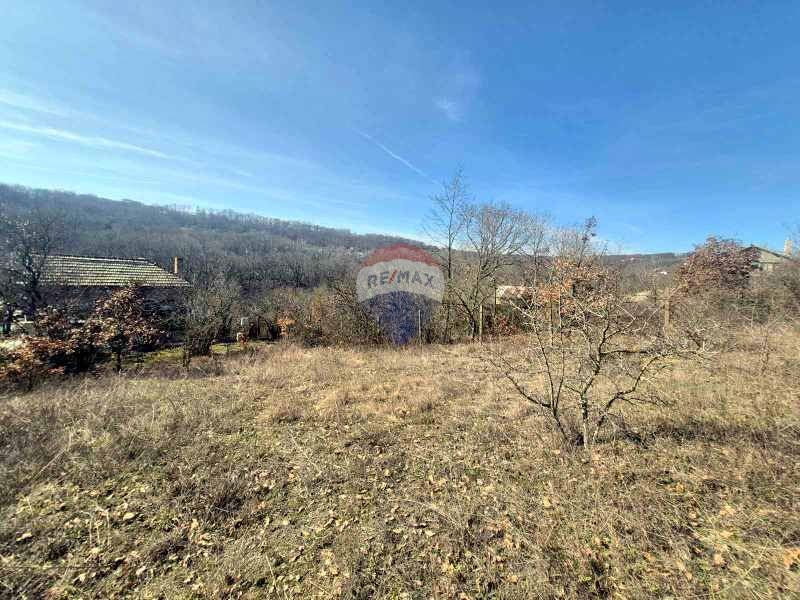 Продава се Парцел в Варна, м-т Боровец - юг - 600 кв.м за 43 €/кв.м - Снимка #3