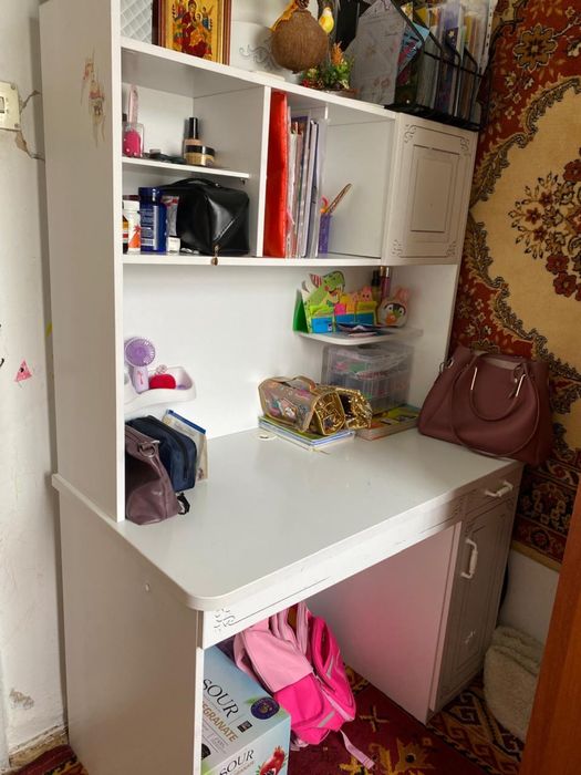 Стол компьютерный