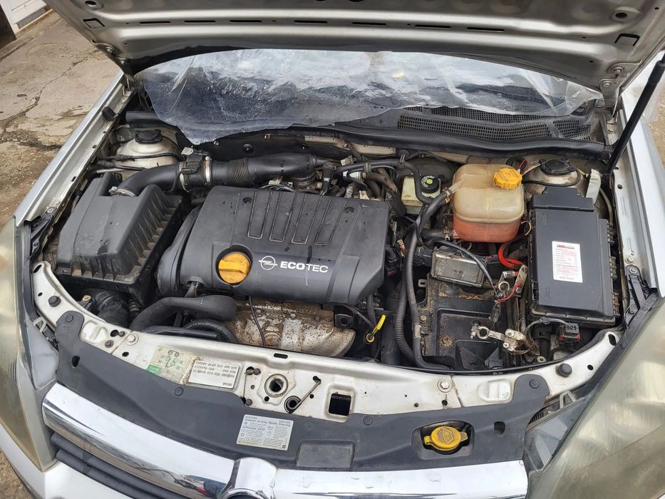 Dezmembram/Piese Opel Astra H breack 2005 1.8 benzina