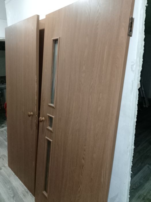 Продам б/у межкомнатные двери