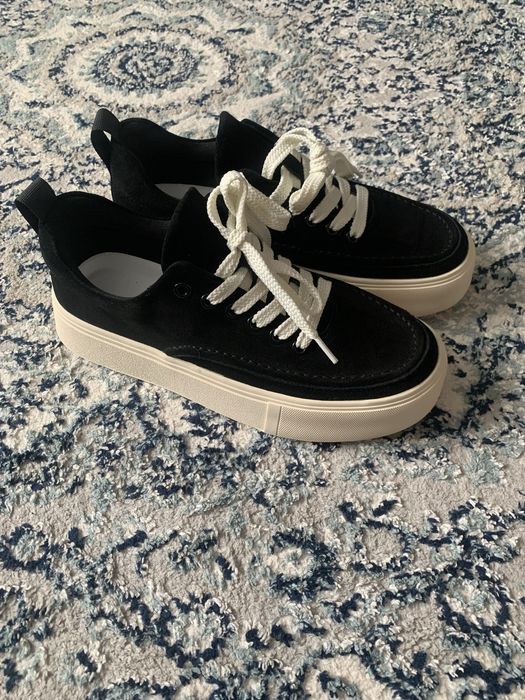 Продам кроссовки унисекс