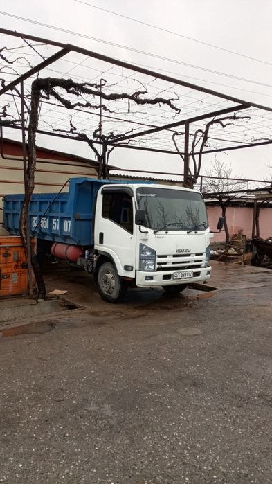 Isuzu. sotiladi.