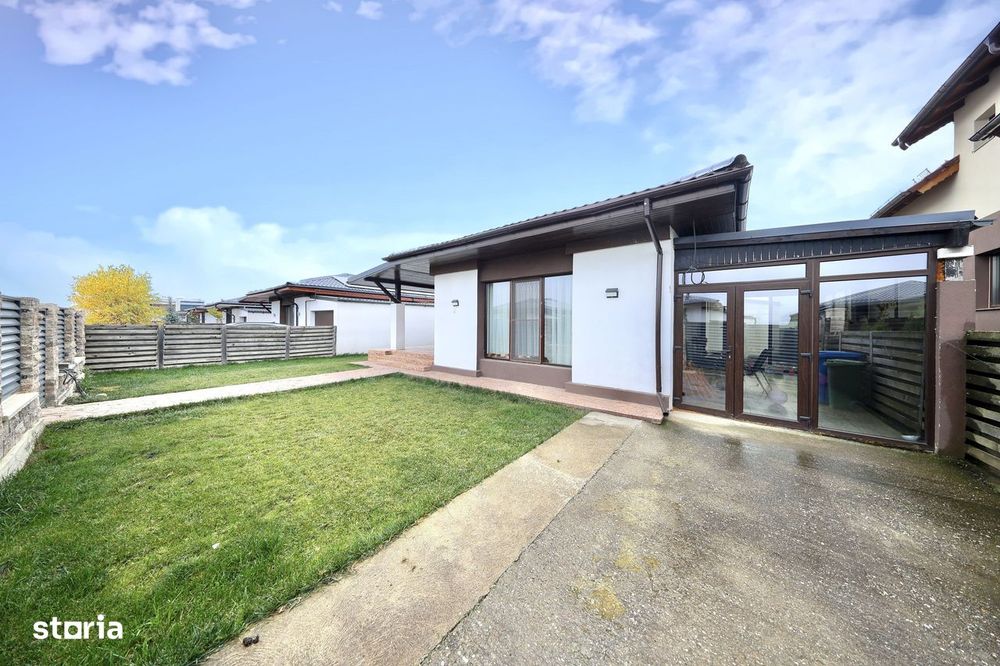 Casă individuală cu 4 camere de vânzare în Cristian, Brasov