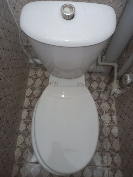 Унитаз б/у, пайдаланылған, бағасы 10 000 т