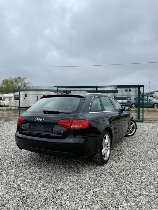 ///   Audi A4 B8 AUTOMAT  EURO 5     ///