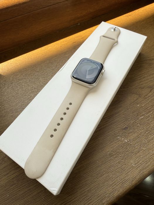 Продаю Apple watch 9 41mm 64 gb