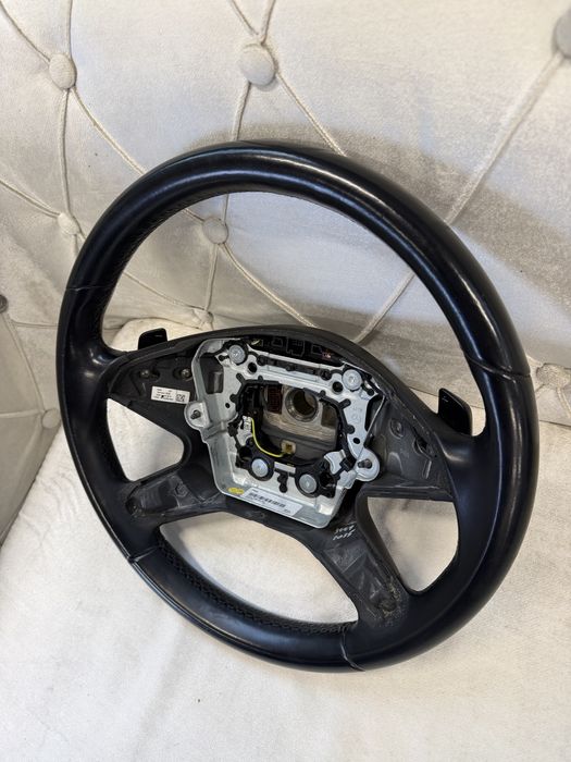 Волан с пера Mercedes benz E class W212 W207 четирилъчев мерцедес в212