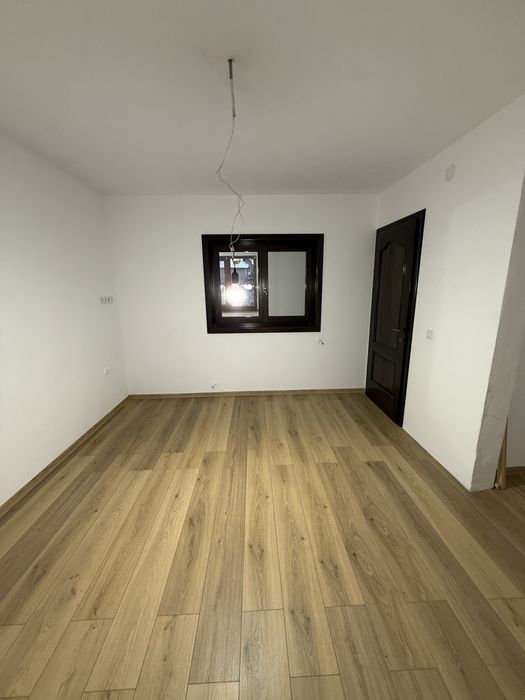 Casa de vanzare, situata in Pianu de Sus.