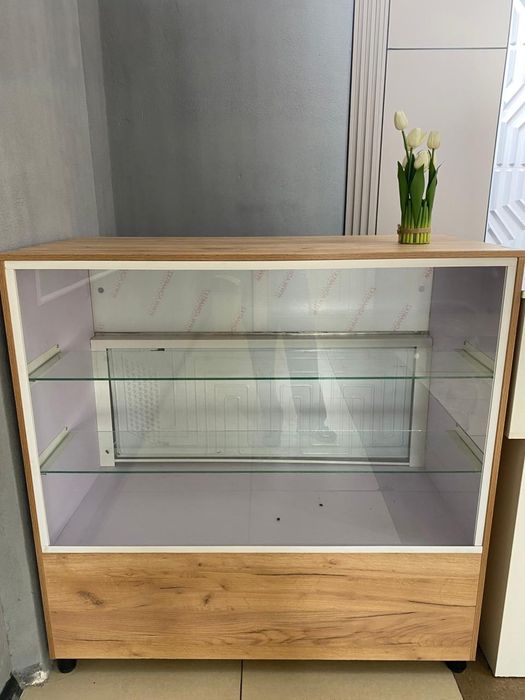 Витринный холодильник продается