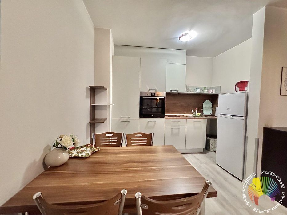 Дава се под наем Двустаен апартамент в Бургас, Лазур - 65 кв.м за 433.5 € - Снимка #3