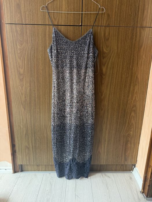 Дълга рокля с паети