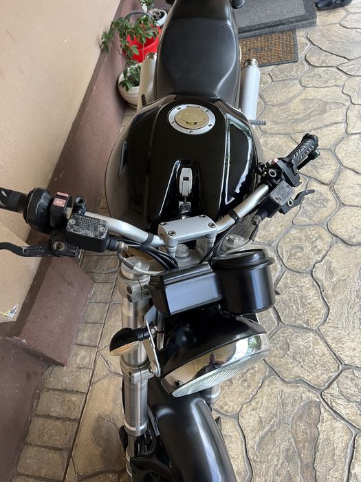 Ducati monster dark 600