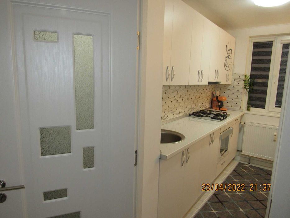 Apartament 3 camere ,  disponibil imediat, Metrou 1 Dec. 1918, Sect.3