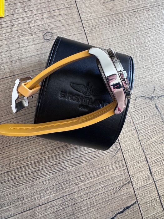 Breitling Avenger Skyland Chronograph Code Yellow LIMITED