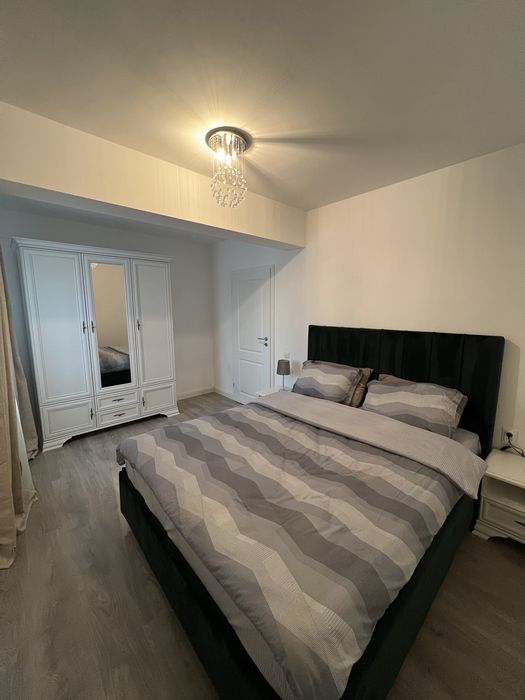 Închiriez apartament zonă centrală