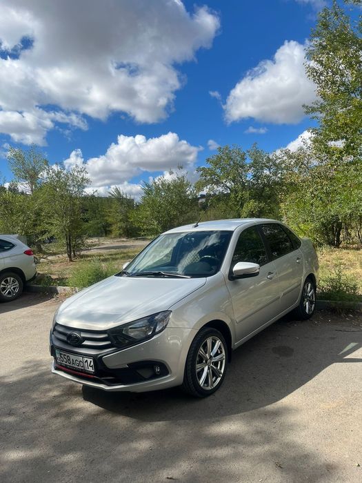 Автомобиль Лада гранта