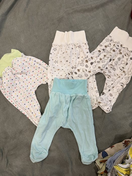 Продам детские вещи