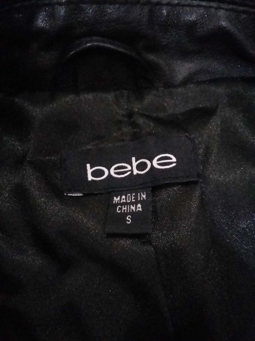 Женский кожанный плащ. BEBE