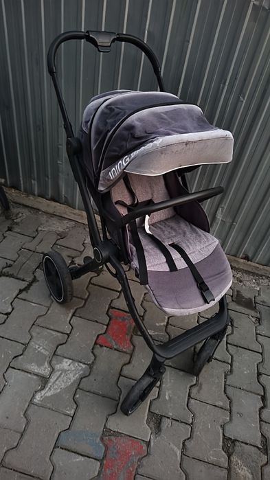 Продам коляску  ining baby
