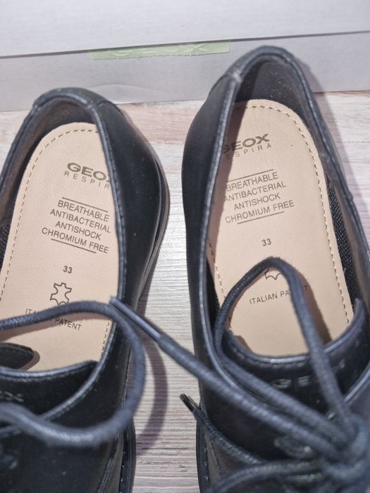 Детски обувки Geox, естествена кожа, размер 33.