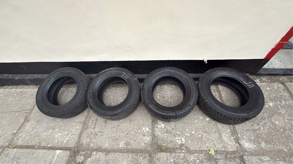 Nokian 285/60/18 r18