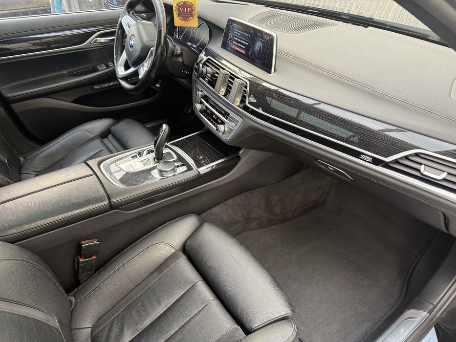 De vanzare BMW seria 7 long